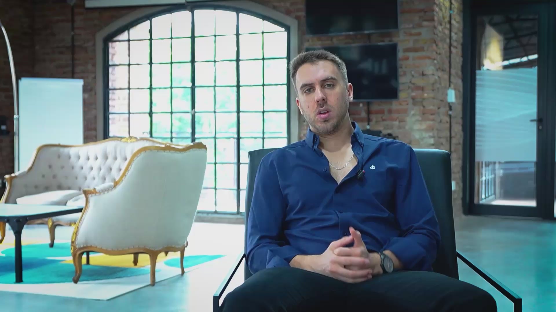 Cargar video: 